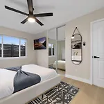2Br, 2B, Coffee Bar, Cozy Sectional, Rainfall Shower, Smart Tvs, Cozy Beach Theme